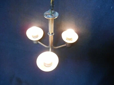 LUSTRE ELECTRIQUE MAISON POUPÉE JOUET ANCIEN HOUSE TOY DOLL 1930 1940 - Photo 1/4