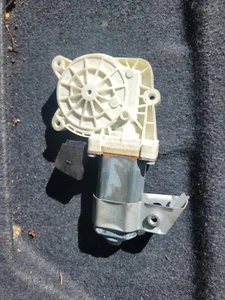 2006-2010 BMW 550i M5 Rear Left Back Side Door Power Window Motor 994437-102 OEM - Picture 1 of 3