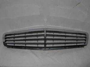 Kühlergrill Mercedes-Benz W204 2007-2011 HD 1672041 Elegance Version - Bild 1 von 2