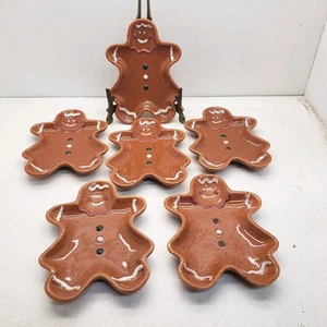The Cooks Bazaar Gingerbread Man Appetizer Snack Plates Set Of 6 - Picture 1 of 7