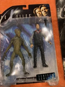 THE X FILES AGENTS MOLDER UND DANA SCULLY SERIE 1 KÄMPFEN GEGEN DIE ZUKUNFT TOP PREIS - Bild 1 von 9