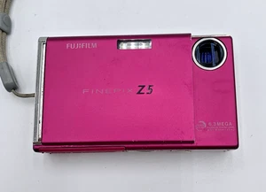 Fujifilm FinePix Z5FD 6.3MP Raspberry Pink Digitalkamera mit Akku TOP - Bild 1 von 9