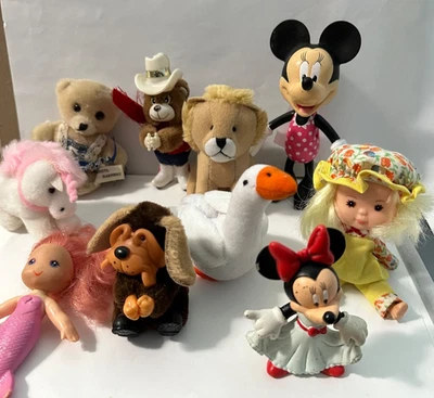 Lot of 10 Small Toys - Mini Plush, Doll HK, Unicorn, Mini Mouse, Cowboy Bear - Imagem 1 de 4