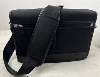 Funda para cámara Nikon 11914 bolsa de mensajero correa de hombro ajustable negra usada en excelente estado Foto 1 de 4