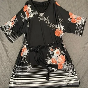 Lane Bryant Plus Size 26/28 Kimono Sleeve Black Floral Dress VGW - Picture 1 of 10