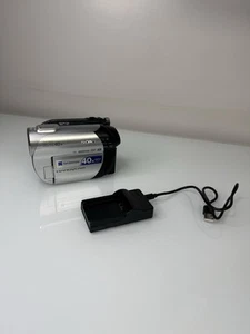Sony Handycam DCR-DVD108 DVD Camcorder Camera Tested Working 40X Zoom *See Info* - Picture 1 of 10