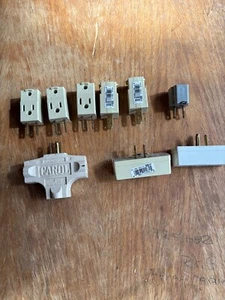 Leviton 3 Outlet Adapters Blocks (5), Triple Outlet (2) & a large. - Picture 1 of 9