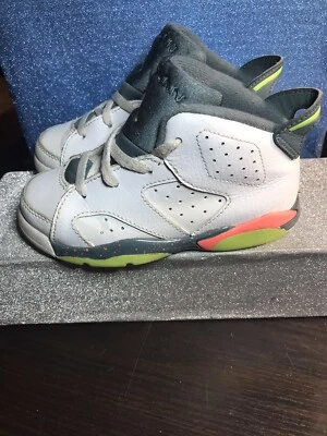 Jordan Retro 6 Hasta Kids 384666-114 White Ghost Green Mango Sz9c - Image 1 of 4