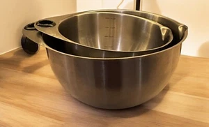 Juego de (2) cuencos mezcladores de acero inoxidable PAMPERED CHEF 16 y 24 tazas SIN TAPAS - Imagen 1 de 9