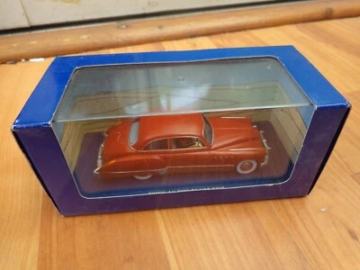 Atlas 1/43 Scala - Tintin Buick Roadmaster Terra Di Nero Oro Modellino Auto - Immagine 1 di 2