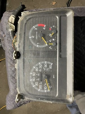 99 MITSUBISHI FUSO FE TABLERO CALIBRE CLÚSTER Foto 1 de 4