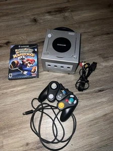 Nintendo GameCube Bundle w/ 1 Game, controller, Cables, Power Cord Tested - Picture 1 of 23