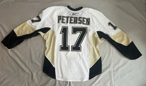 Pittsburgh Penguins Autographed Jersey Toby Petersen #17 Authentic Rebook NHL 58 - Picture 1 of 16