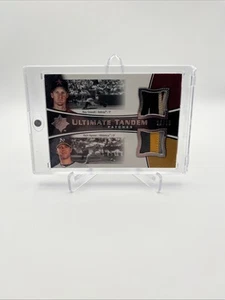 2006 Ultimate Tandem Materials Roy Oswalt, Rich Harden #UT-HO  /35  - Picture 1 of 2