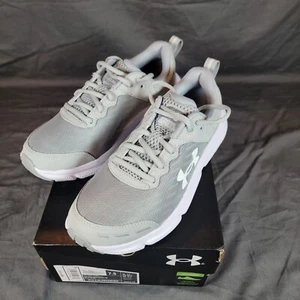 (7.5) UNDER ARMOUR BGS CHARGED ASSERT 10 ~ GRAY/WHITE ~ NEW IN BOX - Picture 1 of 6