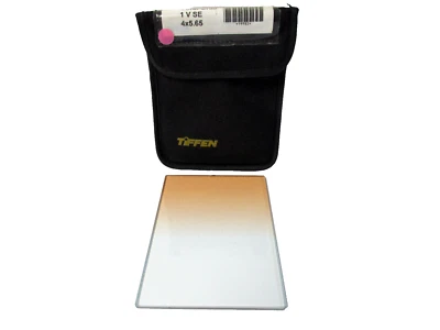 Tiffen 4 x 5.65"  Coral Soft-Edge Graduated Filter Grade 1 Vertical Orientation - Image 1 of 4
