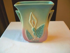 HULL ART POTTERY CALLA LILY FAN VASE #500 / 33 6"  EXCELLENT 1938 MATT GLAZE - Picture 1 of 11