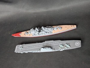 Triang Minic Ships X 2 Bulwark and Vanguard 1:1200 VGC. - Picture 1 of 18