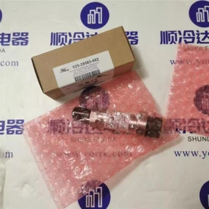 Johnson York Air Conditioning Pressure Transducer 025-29583-002 P499RFAT512C - Picture 1 of 5