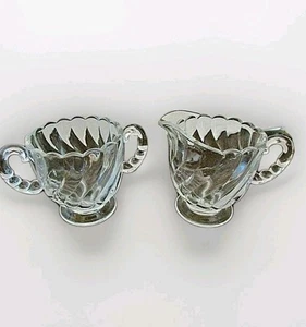 Capri Seashell Hazel Atlas Clear Creamer & Sugar Set 1960's - Picture 1 of 3