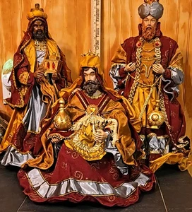 Costco Tre Re Tessuto Dipinto a Mano Mache Anticato 686748 Natività Saggi Nuovo con etichette - Foto 1 di 20
