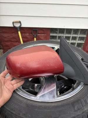 2009 2010 Pontiac Vibe Right Passenger Side View Mirror OEM 8791002650 - Image 1 of 3