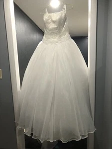 Wedding Dress White Color Size 10us Regular Fit - Picture 1 of 16
