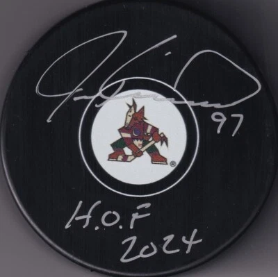 BECKETT JEREMY ROENICK "HOF 2024" SIGNED ARIZONA COYOTES HOCKEY PUCK 1W805439 - Image 1 of 3