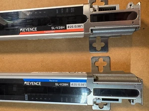 Keyence SL-V28H-T & SL-V28H-R      (1 pair) - Picture 1 of 6