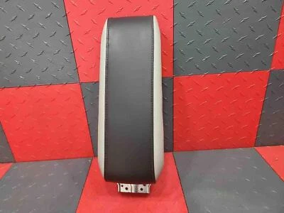 Chevrolet Equinox 2014-2015 consola central tapa reposabrazos cuero negro-01C Foto 1 de 4