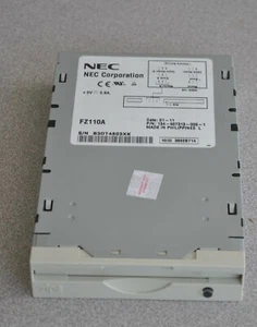 NEC IDE Internal 3.5-inch Zip Drive Model Z100ATAPI ZIP for 100MB Disks - Afbeelding 1 van 1