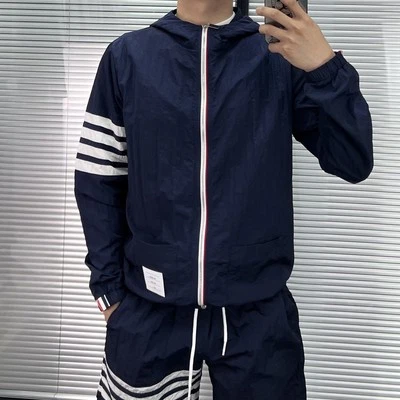 Thom Browne Hombre/Mujer Verano Nuevo Clásico Rayas Informal Con Capucha Protector Solar Foto 1 de 4