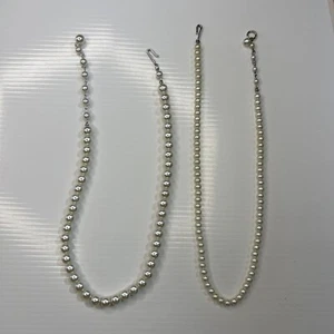 H7.35 Lot White Faux Pearls Beaded Silver Hook Boho Hippie Retro Necklaces 16” - Picture 1 of 8