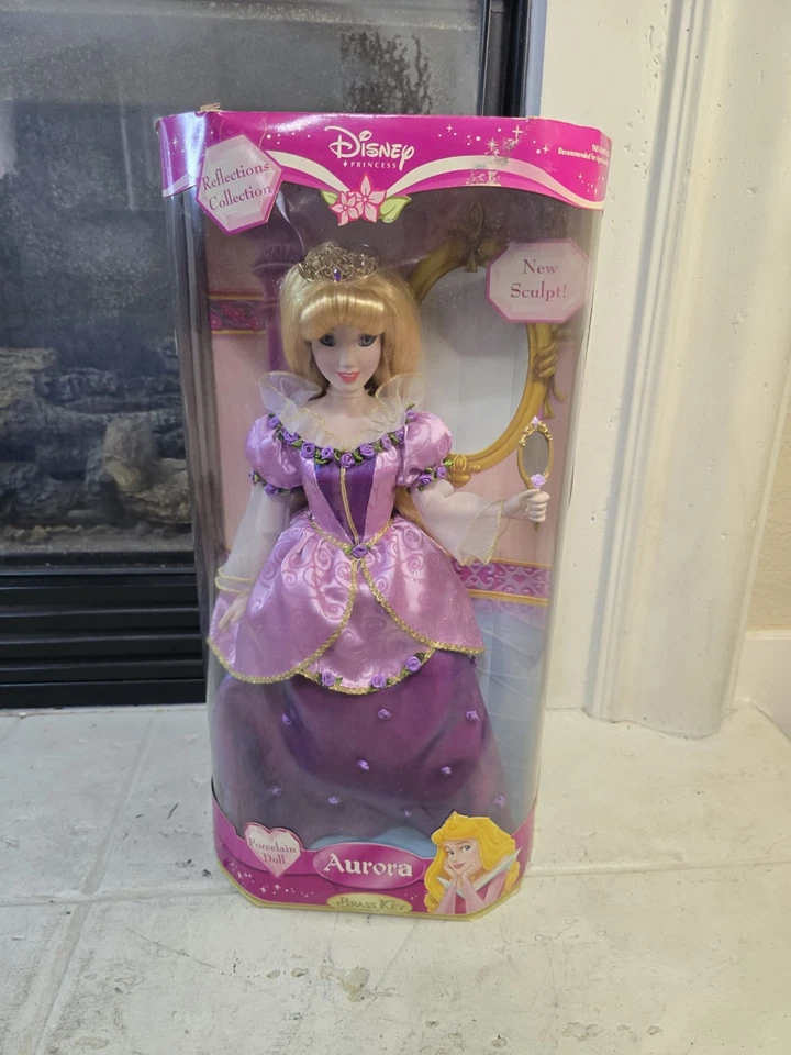 2002 Disney Princess Aurora Sleeping Beauty Brass Key Porcelain Keepsake Doll