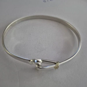 Bracciale Tiffany & Co in argento sterling 18 carati con gancio e occhiello misura 7 - Foto 1 di 6