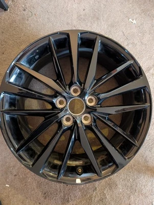 Llanta de 19 pulgadas para Toyota Camry XSE 2020 2021 2022 negro brillante OEM llanta de aleación usada Foto 1 de 4