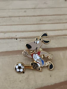 Pin's Pins Pin Enamel 24 Football Coupe Du monde Mascotte "World Cup 94" - Imagen 1 de 2