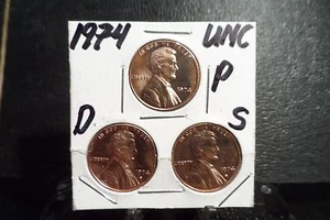 UNCIRCULATED TRIO OF 1974 P,D,S, LINCOLN MEMORIAL PENNIES (51025) - Picture 1 of 2