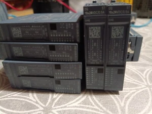 Siemens s7 6es7 132-6BH01-0BAO Digital output module siemens et200sp - Picture 1 of 2