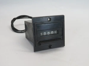 Veeder-Root 743895-211 5-Digit Analog Counter 115VAC 5.0W USED - Picture 1 of 3