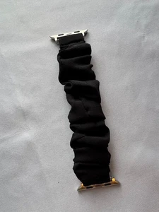 Bracelet montre noir Solace Scrunchie Loop taille 42/44/45/49 mm pour Apple Watch - Photo 1 sur 4