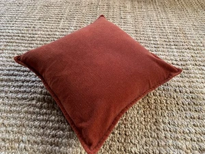 Almohada de 18" para cajón y barril Monroe Henna rojo naranja terciopelo plumón inserto - Imagen 1 de 14