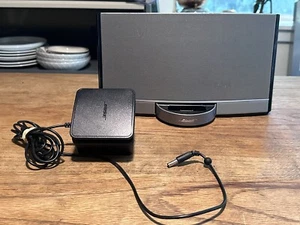 Bose SoundDock Digital Music System - Picture 1 of 5