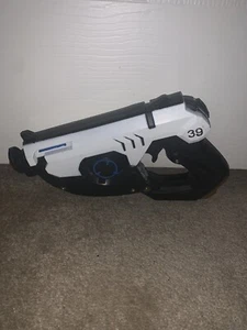 Overwatch 1 &2 Tracer (weiß) Cosplay Schaumstoff/PVC Kern Pistole - Bild 1 von 4