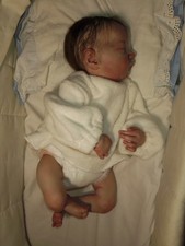 Bambola Reborn, Levi clone in sconto per poco tempo