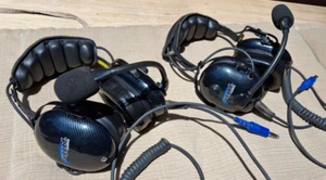 2 Over Head Two Way Radio Headsets Carbon Fiber Race Communications Electronics - Zdjęcie 1 z 6