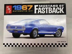 Vintage Retro Deluxe AMT 1967 Mustang GT Kit in 1/25 - 2021 Issue NOB. - Picture 1 of 8