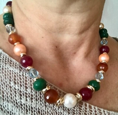 Collana donna pietre naturali:radice smeraldo,corniola,giada e perle di Maiorca  - Immagine 1 di 4