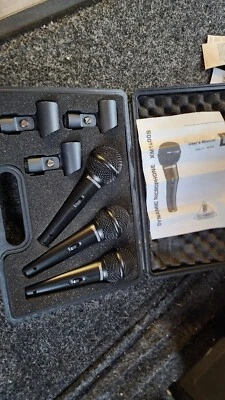 Behringer XM1800S Dynamic Vocal & Instrument Microphone (3-pack) - Image 1 of 4