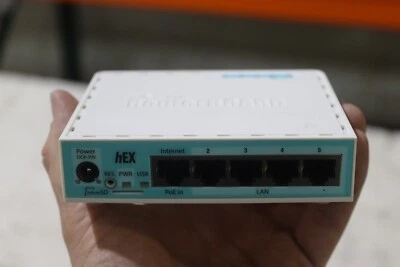 MikroTik Routerboard HEX Lite - Image 1 of 2